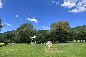 天寿陵园环境如何？合法公墓资质