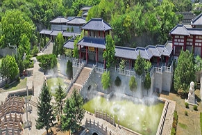 长城华人怀思堂环境如何？几点开放