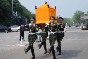 景仰园礼兵服务