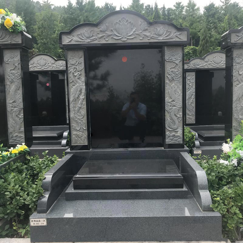 龙凤柱碑