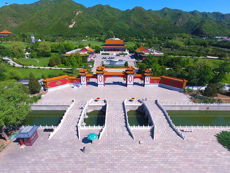 天寿陵园全景