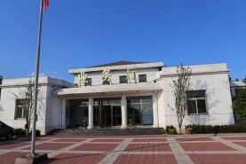 宝云岭公墓