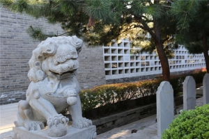  通惠陵园 ，2025年墓穴价目表，公墓风水格局评析，陵园费用、特色及服务全解