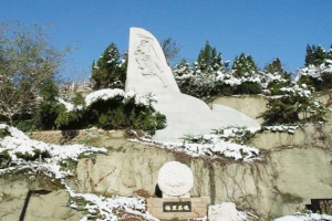 探访 万佛华侨陵园 人文景观讲解