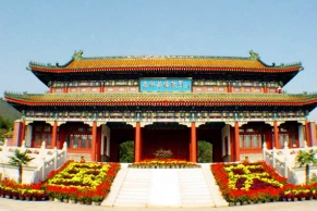 万佛华侨陵园生态景观与自然环境特色解析