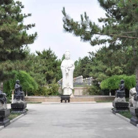 灵山宝塔陵园，地理位置详述，全景照片鉴赏