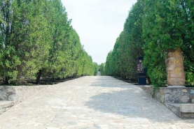 华龙皇家陵园